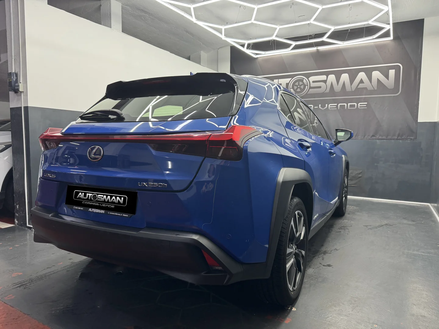 LEXUS UX UX250H PREMIUM 2020 Híbrido Azul - Detalle